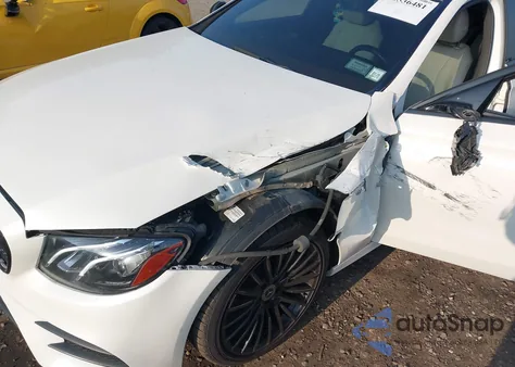 2019 Mercedes-Benz E 300 4Matic из США, поврежденный, VIN WDDZF4KB4KA668110